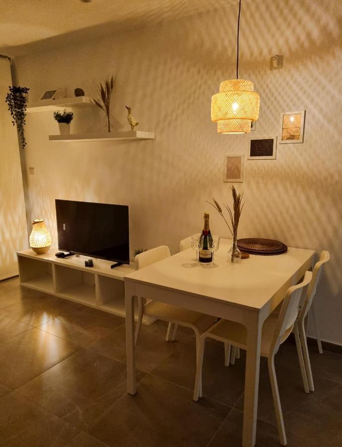 Brand New - Massive Studio - E1 - Self Catering Гибралтар Екстериор снимка