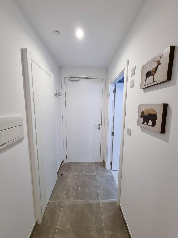 Brand New - Massive Studio - E1 - Self Catering Гибралтар Екстериор снимка